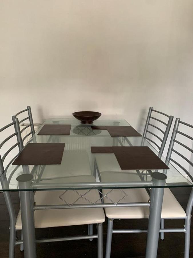 Eastbourne Late Check In Available Apartment Поулгейт Екстериор снимка